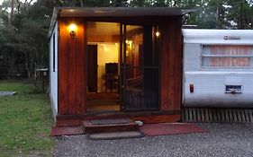 Crayfish Creek Van & Cabin Park